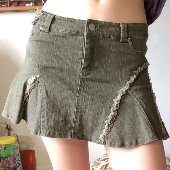 SOLD bacca bocca Army Green Rough edge lace Mini - Picture 2 of 8